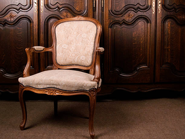 The Dos and Don’ts of Moving Antique Furniture